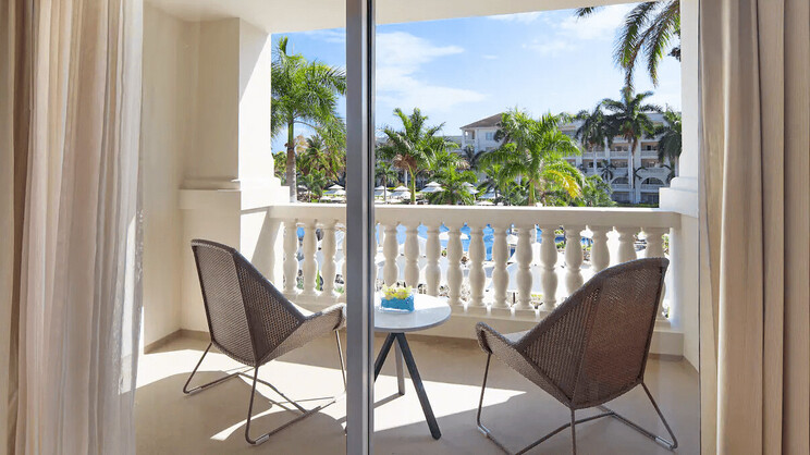 Hyatt Ziva Rose Hall